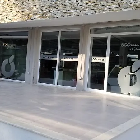 Reina 1 Lalzi Bay Lura 2 Apartment *