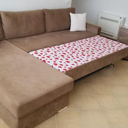 Apartment Reina 1 Lalzi Bay Lura 2 *