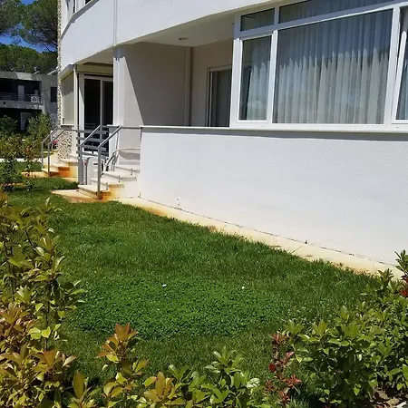 Reina 1 Lalzi Bay Lura 2 Apartment Fushe-Drac